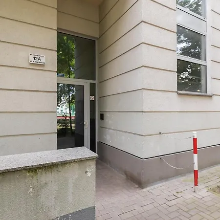 Apartment Elektoralna 12a - Colorful With Balcony By Renters *