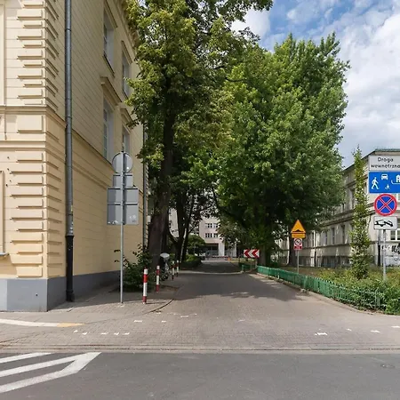 Elektoralna 12a - Colorful With Balcony By Renters * وارسو