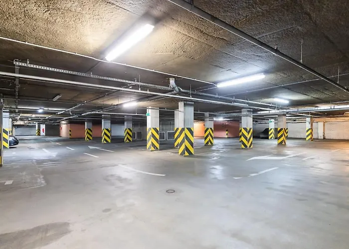 Elektoralna 12a - Colorful With Balcony By Renters Apartman Varsó