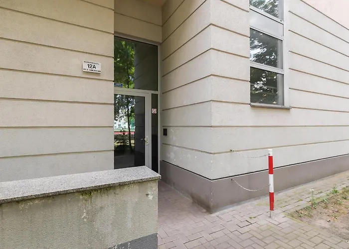 Apartman Elektoralna 12a - Colorful With Balcony By Renters *