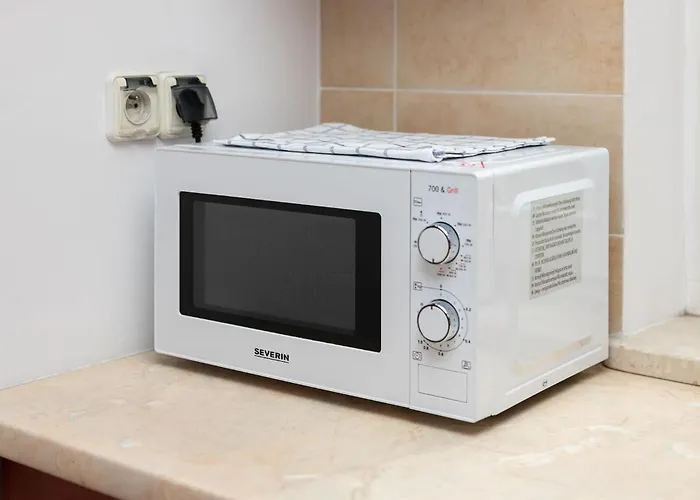 Elektoralna 12a - Colorful With Balcony By Renters شقة وارسو