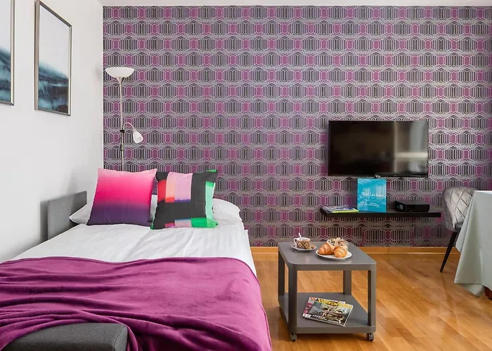 Apartman Elektoralna 12a - Colorful With Balcony By Renters Varsó