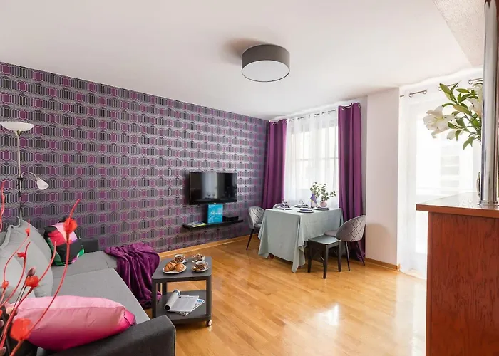 Elektoralna 12a - Colorful With Balcony By Renters Apartman Varsó
